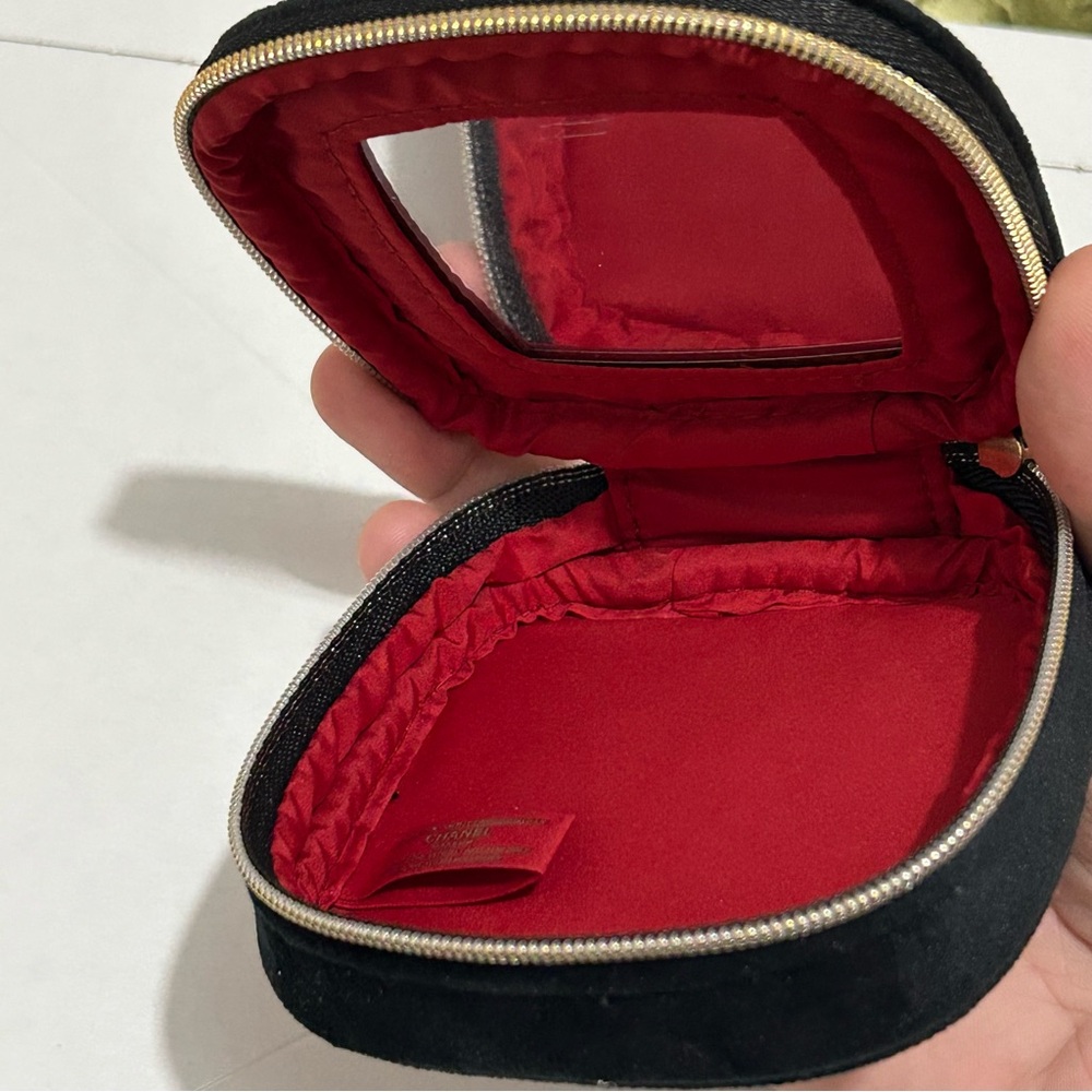 Chanel Mini Pouch - Picture 3 of 4